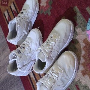 2 pair Nike Air